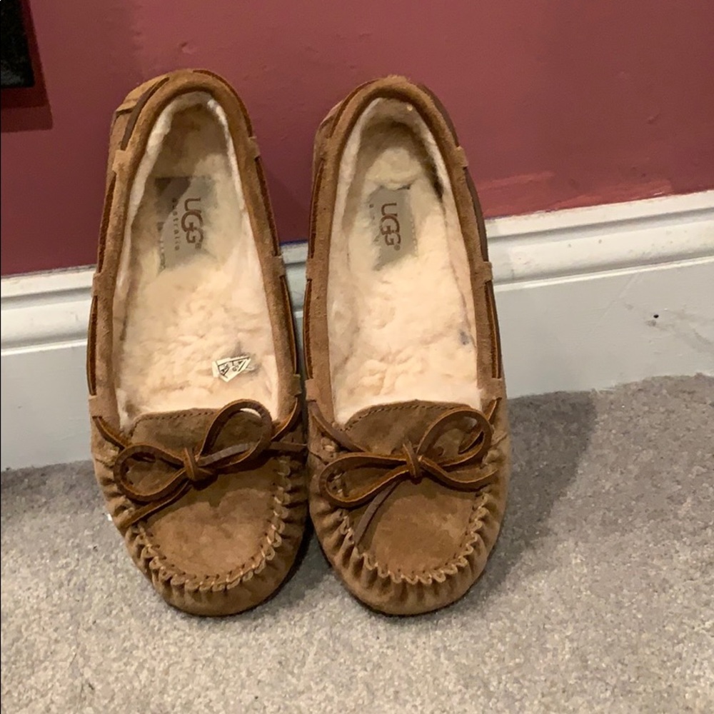 UGG Moccasins in Chestnut